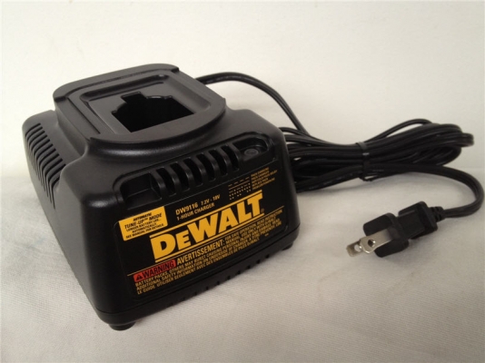แท่นชาร์จ DeWALT DW9116 7.2V-18V 1Hr NiCd NiMH Charger 120V Made in Thailand