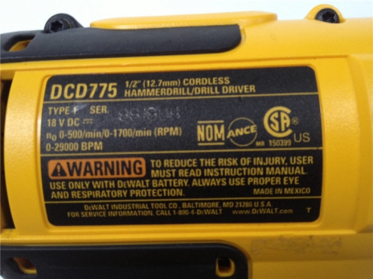 ชุดสว่านกระแทกไร้สาย DeWALT DCD775 พร้อมแบ็ตและแท่นชาร์จ 18V