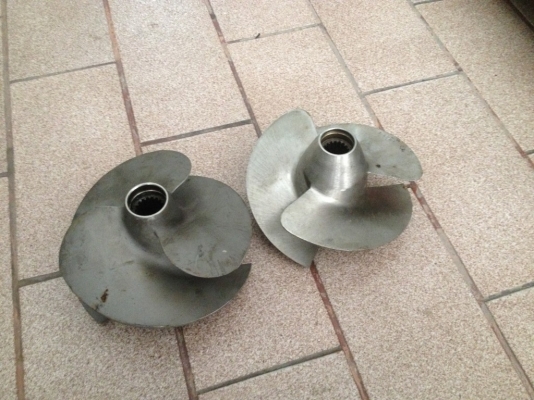 ใบเจ็ตสกี 2 ใบเหมาๆของเก่าญี่ปุ่นสถาพดี