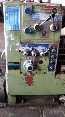 เครื่องกลึง Lathe machine CHINHUNG CH 430x1100 เครื่องกลึง Lathe machine CHINHUNG CH 430x1100