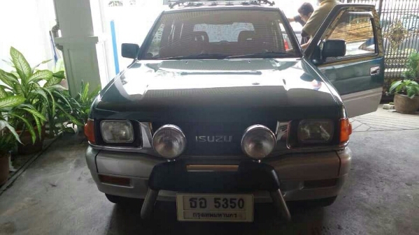 อีซูซุ คามีโอ้ ปี 94 ค2.5 ออโต้ รถสวยสมบูรณื ขับดีประหยัด อีซูซุ คามีโอ้ ปี 94 ค2.5 ออโต้ รถสวยสมบูรณื ขับดีประหยัด