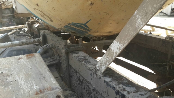 รถโม่ปูน HINO FD โม่ตรง คายาบ้า สภาพรวมสวย เครืองแห้งไม่มีไอ รถใช้งานได้ทันที พวงมาลัยเพาเวอร์ ขับกลับไปใช้งานได้เลย