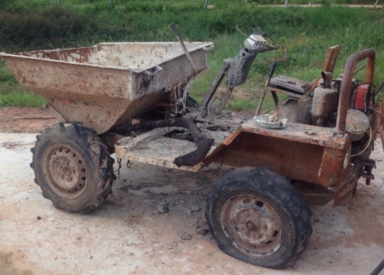 ***ขายแล้วครับขอบคุณ Truck2hand ขายดั้มเปอร์ สภาพจอด ดั้มเปอร์"ทองไทยนครราชสีมา" เครื่องYANMAR เจ้าพลัง 10.5แรง เครื่องดีสตาร์ทติดง่าย แรงดีอยู่ รถใช้งานทำงานปกติ ตอนนี้จอดขายตามสภาพ ราคาต่อรองได้นิดหน่อยเด้อ พี่น้องครับ