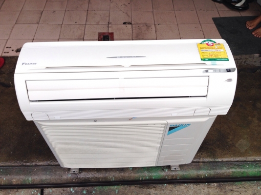 **** ขายแอร์ DAIKIN 12000 BTU สภาพสวย ****
