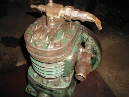 ขายหัวปั้มลมใหญ่ 2 สูบ  (ของประเทศเยอรมัน)