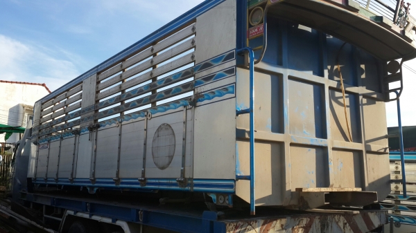 ขายกระบะ รถบรรทุก ยาว7 เมตร เป็นกระบะปิเนียม สภาพดีมากๆ ใส่ได้มั้ง 6ล้อ และ 10ล้อ