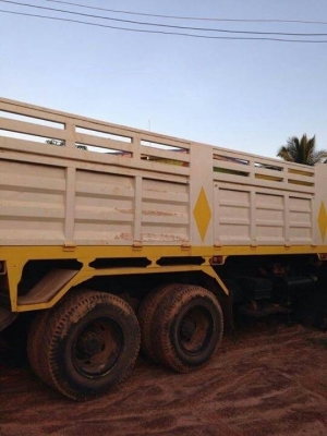 รถฮีโน่ 10 ล้อดั้ม 220 แรงม้า. ปี 55 ( รถวิ่ง 60,000 กม. ) สนใจติดต่อ 081 - 6079515 รถฮีโน่ 10 ล้อดั้ม 220 แรงม้า. ปี 55 ( รถวิ่ง 60,000 กม. ) สนใจติดต่อ 081 - 6079515