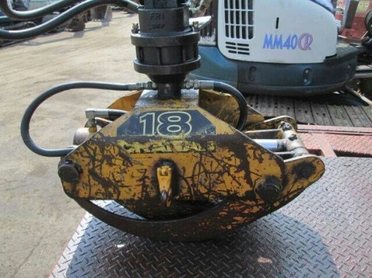 รถ 10 ล้อ คีบไม้.  / 3 เพลา.  สนใจติดต่อ 081 - 6079515