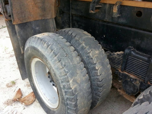 รถอีซูซุ 10 ล้อดั้ม FXZ 360 แรงม้า. ปี 53 ( รถวิ่ง 2xx,xxx กม. ) สนใจติดต่อ 081 - 6079515 รถอีซูซุ 10 ล้อดั้ม FXZ 360 แรงม้า. ปี 53 ( รถวิ่ง 2xx,xxx กม. ) สนใจติดต่อ 081 - 6079515