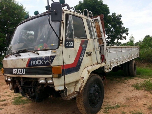 ขายISUZU ROCKY 165แรง เครื่องดี คัชซีJCMสวยมาก ยาว6เมตร ขายตามสภาพ เอกสารพร้อมโอน สนใจโทร090-8588220คุณนะ ID:narong498 หรือ www.truck.in.th/498