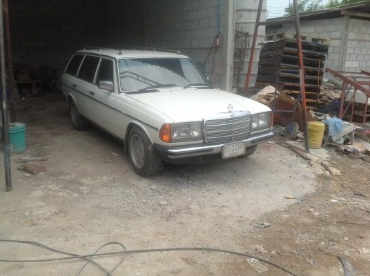 เบ้นซ์เก่าเก็บของอาก๋ง  แวน 123   ดีเชล 2990 cc เกียร ออโต้