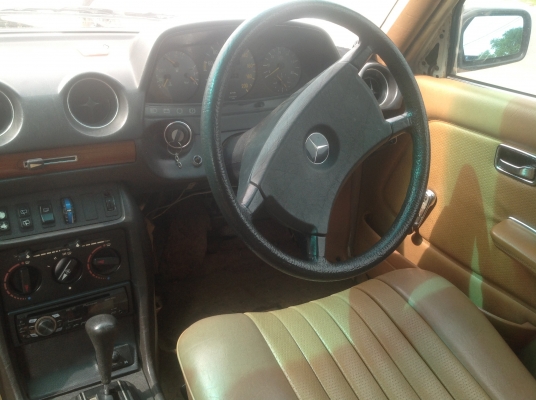 เบ้นซ์เก่าเก็บของอาก๋ง  แวน 123   ดีเชล 2990 cc เกียร ออโต้