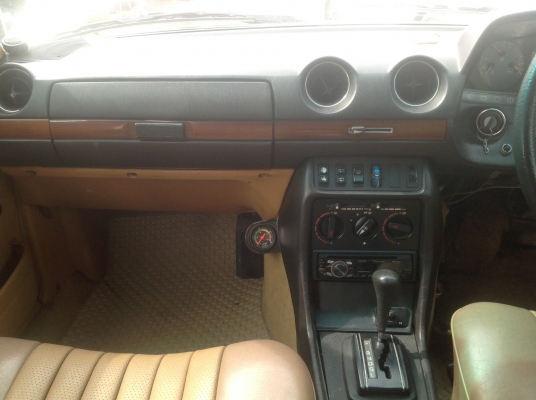 เบ้นซ์เก่าเก็บของอาก๋ง  แวน 123   ดีเชล 2990 cc เกียร ออโต้