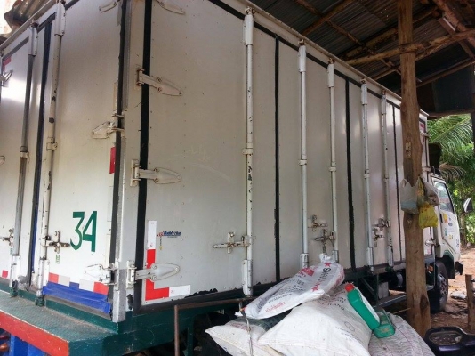 ขายHINO KM545 เครื่อง117แรง เครื่องดี แคชซีสวย ยางใหม่6เส้น ยาว5เมตร ภายในสวย สภาพพร้อมใช้งาน เอกสารพร้อมโอน สนใจโทร 090-8588220คุณนะ ID:narong498 หรือ www.truck.in.th/498