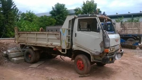 ขายถูกตามสภาพ 6 ล้อดั้ม KM310 เครื่อง DQ100 วางหัว FC กระบะสวย F หน้า-หลัง ทะเบียนพร้อมโอนครับ ราคาต่อรองได้