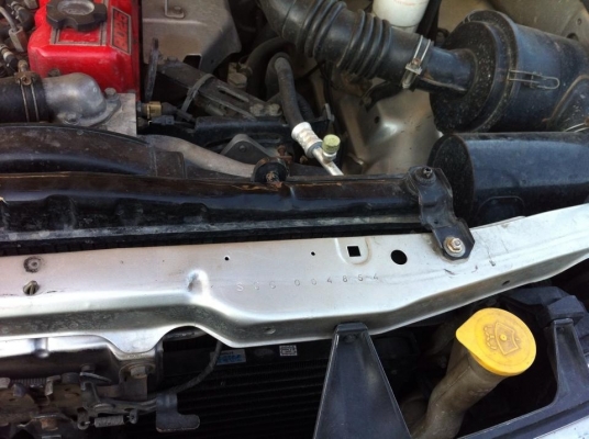 ขายรถบิ๊กเอ็มฟรอนเทียร์4ประตูปี03วางเครื่องแดงเครื่อง2500สภาพสวย