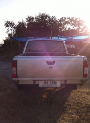 ขายรถบิ๊กเอ็มฟรอนเทียร์4ประตูปี03วางเครื่องแดงเครื่อง2500สภาพสวย