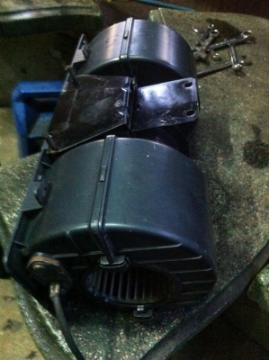 ขายมอเตอร์แอร์นิปปอนหลังคา. สภาพเก่าญี่ปุ่น เดิมๆ