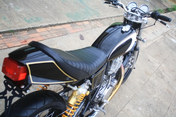 __SR400 ล้อโต ชุดแต่งสวยๆ สรรพสามิตตัวจริง $ 70,000__