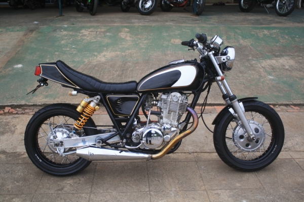 __SR400 ล้อโต ชุดแต่งสวยๆ สรรพสามิตตัวจริง $ 70,000__