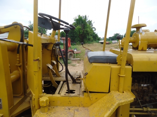 ขายด่วนรถตักเอวอ่อนFURUKAWAเครือง4สูบ2เพลาโฟวีล4WD