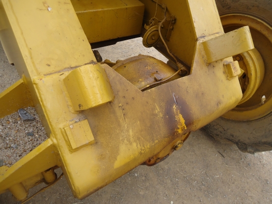 ขายด่วนรถตักเอวอ่อนFURUKAWAเครือง4สูบ2เพลาโฟวีล4WD