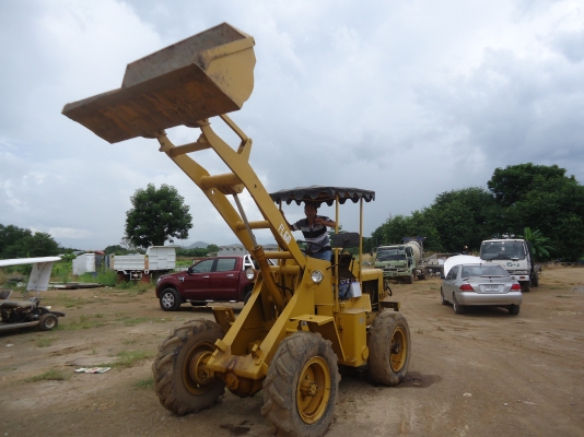 ขายด่วนรถตักเอวอ่อนFURUKAWAเครือง4สูบ2เพลาโฟวีล4WD