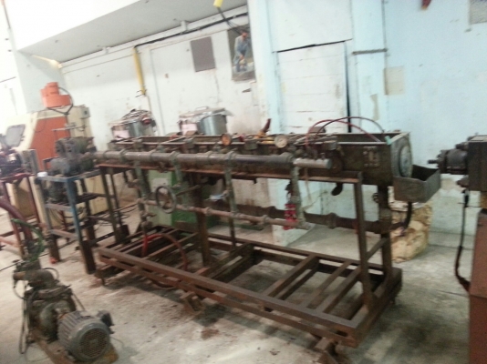 ขายเครื่องรีดพลาสติก ของไต้หวัน ทั้ง line พร้อมตัวดึง ตัวตัด ทำด้ามไม้กวาดอยู่ ตามสภาพ ติดต่อ 0898135855