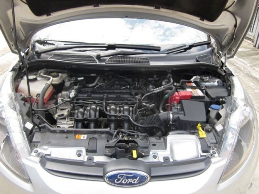 FORD FIESTA 1.6 SPORT เกียร์ออโต้ 5ประตู   ปี 2012 วิ่ง6หมื่นโล