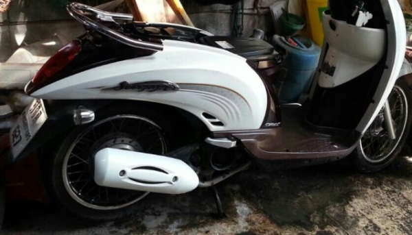 scoopy i ปี 55 น้ำตาลขาว เครื่องดี วิ่งน้อย ไมล์13593 โล