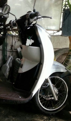 scoopy i ปี 55 น้ำตาลขาว เครื่องดี วิ่งน้อย ไมล์13593 โล