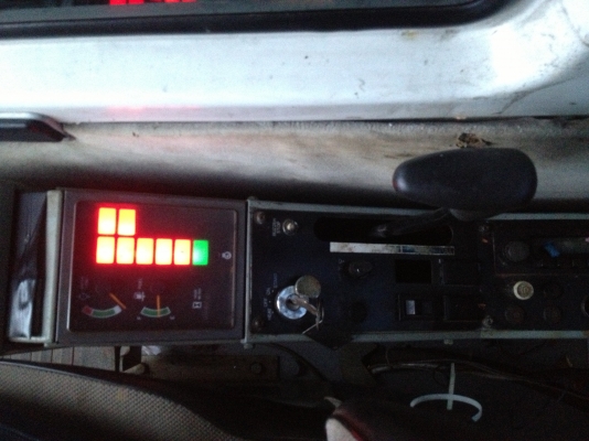 ขายรถแม็คโคร  SK 60-2 สภาพเก่านอก มีลายหัวเจาะพร้อมใช้