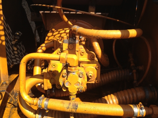 ขายรถแม็คโคร  SK 60-2 สภาพเก่านอก มีลายหัวเจาะพร้อมใช้