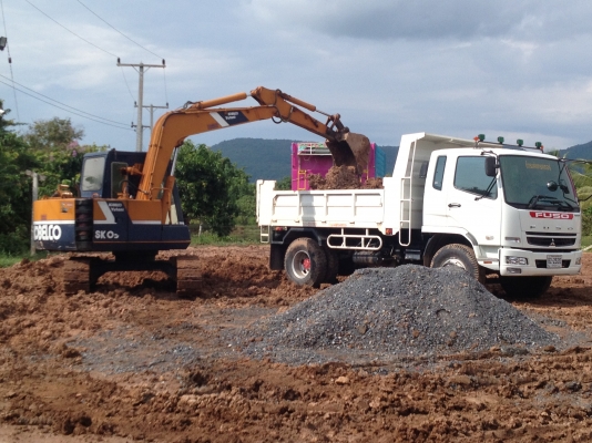 ขายรถแม็คโคร  SK 60-2 สภาพเก่านอก มีลายหัวเจาะพร้อมใช้