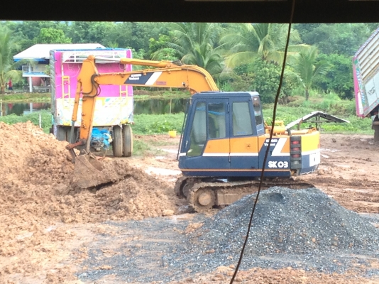 ขายรถแม็คโคร  SK 60-2 สภาพเก่านอก มีลายหัวเจาะพร้อมใช้