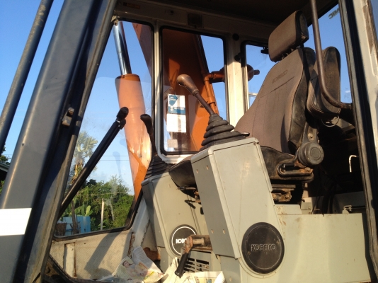 ขายรถแม็คโคร  SK 60-2 สภาพเก่านอก มีลายหัวเจาะพร้อมใช้