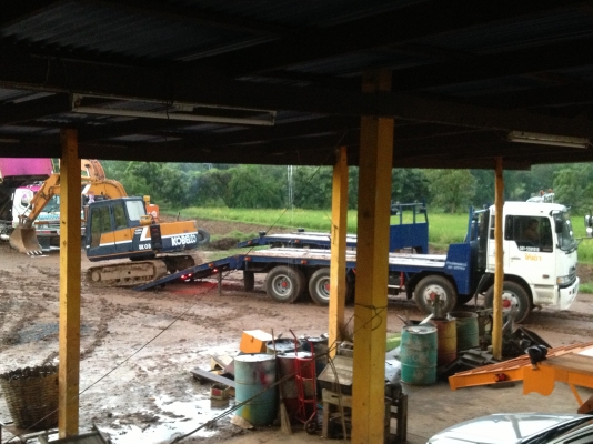 ขายรถแม็คโคร  SK 60-2 สภาพเก่านอก มีลายหัวเจาะพร้อมใช้