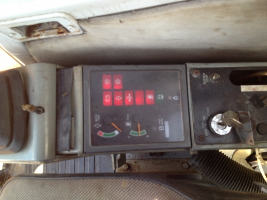 ขายรถแม็คโคร  SK 60-2 สภาพเก่านอก มีลายหัวเจาะพร้อมใช้