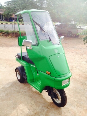 ขายรถสามล้อ Honda Gyro x  มือ 1 ไทย ครับ (15,500) ราคานี้ก่อนวันศุกร์นะครับ รถเครื่องดีมาก ไฟติดทุกดวง ที่ปัดน้ำฝนใช้งานได้จริง ยางเพิ่งเปลี่ยนทั้งสามเส้น ใช่ไม่ถึง 10 กิโล สีเดิมๆจากญี่ปุ่นครับ