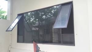 ชุดบานหน้าต่างรีสอทพร้อมวงกบ