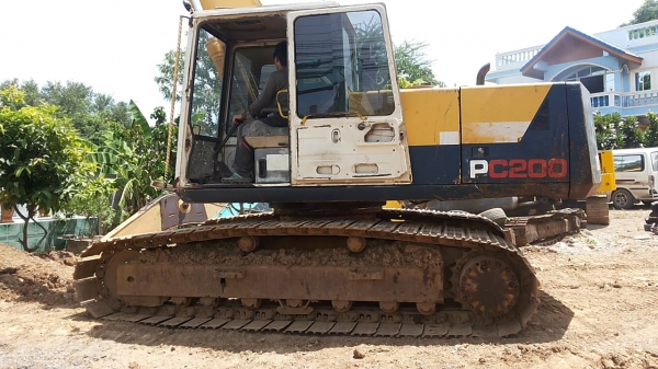 ขายรถแบคโฮ KOMATSU PC200-5 ซีเลียน 6xxxx เครื่องดี ปั๊มดี ไฟ้ฟ้าครบ แอร์เย็น คอนโทนสั้น ตัวดันจีน แทรคยาว 80 ซม. รถพร้อมใช้งาน โทร.0925768909 ขายรถแบคโฮ KOMATSU PC200-5 ซีเลียน 6xxxx เครื่องดี ปั๊มดี ไฟ้ฟ้าครบ แอร์เย็น คอนโทนสั้น ตัวดันจีน แทรคยาว 80 ซม. รถพร้อมใช้งาน โทร.0925768909