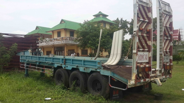 ขาย หางโลเบตร 3 เพลา กว้าง 2.50 ยาว 12.50 พร้อมทะเบียน (ไม่ให้คว้านไฮดรอลิก)