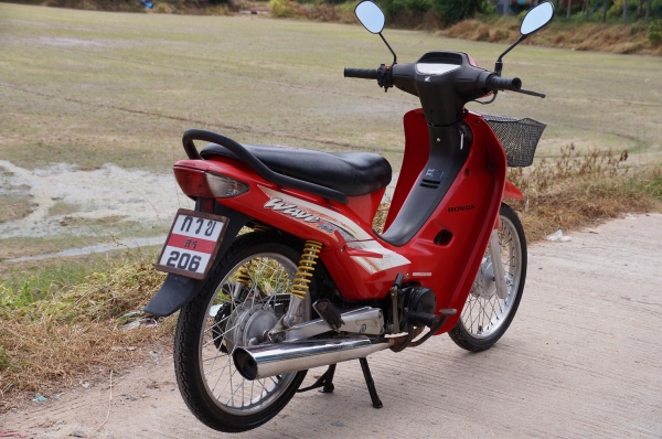 ขาย HONDA WAVE 100 ปี 46 ทะเบียนพร้อมโอน รถเดิม เครื่องดี สภาพ โดยรวมตามรูป พร้อมใช้งาน ครับ ขาย HONDA WAVE 100 ปี 46 ทะเบียนพร้อมโอน รถเดิม เครื่องดี สภาพ โดยรวมตามรูป พร้อมใช้งาน ครับ