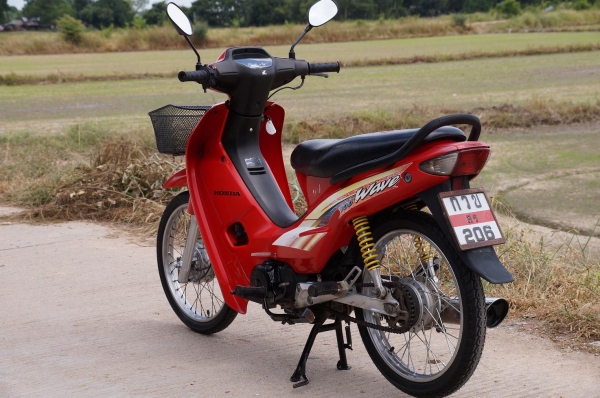 ขาย HONDA WAVE 100 ปี 46 ทะเบียนพร้อมโอน รถเดิม เครื่องดี สภาพ โดยรวมตามรูป พร้อมใช้งาน ครับ ขาย HONDA WAVE 100 ปี 46 ทะเบียนพร้อมโอน รถเดิม เครื่องดี สภาพ โดยรวมตามรูป พร้อมใช้งาน ครับ
