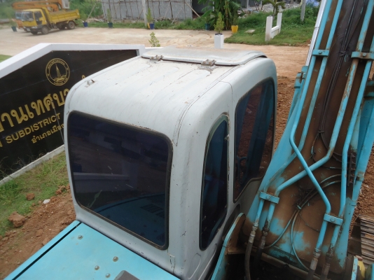 ขายด่วนรถแบคโฮYN-9ทํางานได้12500ชั้วโมงขายดาวน์650000