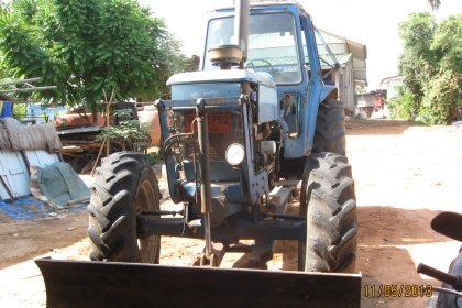 ขายฟอร์ด 7810 4 wd 115 hp รถบ้านเล่มทะเบียนพร้อม