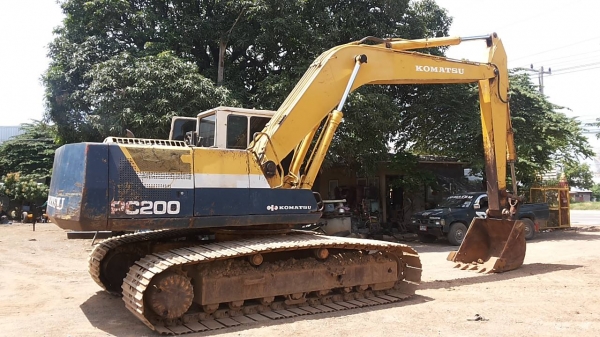 ขายรถแบคโฮ KOMATSU PC200-5 ซีเลียน 6xxxx เครื่องดี ปั๊มดี ไฟ้ฟ้าครบ แอร์เย็น คอนโทนสั้น ตัวดันจีน แทรคยาว 80 ซม. รถพร้อมใช้งาน โทร.0925768909