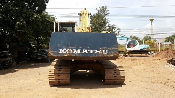 ขายรถแบคโฮ KOMATSU PC200-5 ซีเลียน 6xxxx เครื่องดี ปั๊มดี ไฟ้ฟ้าครบ แอร์เย็น คอนโทนสั้น ตัวดันจีน แทรคยาว 80 ซม. รถพร้อมใช้งาน โทร.0925768909