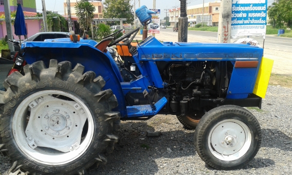 ขายด่วน ISEKI TL 2500 โทร 0986356358