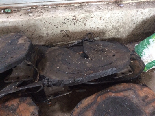 **ขายด่วนจานหัวลากคับมาดูเอาไปเป็นอะไหล่คับ 3500 บาท** **ขายด่วนจานหัวลากคับมาดูเอาไปเป็นอะไหล่คับ 3500 บาท**